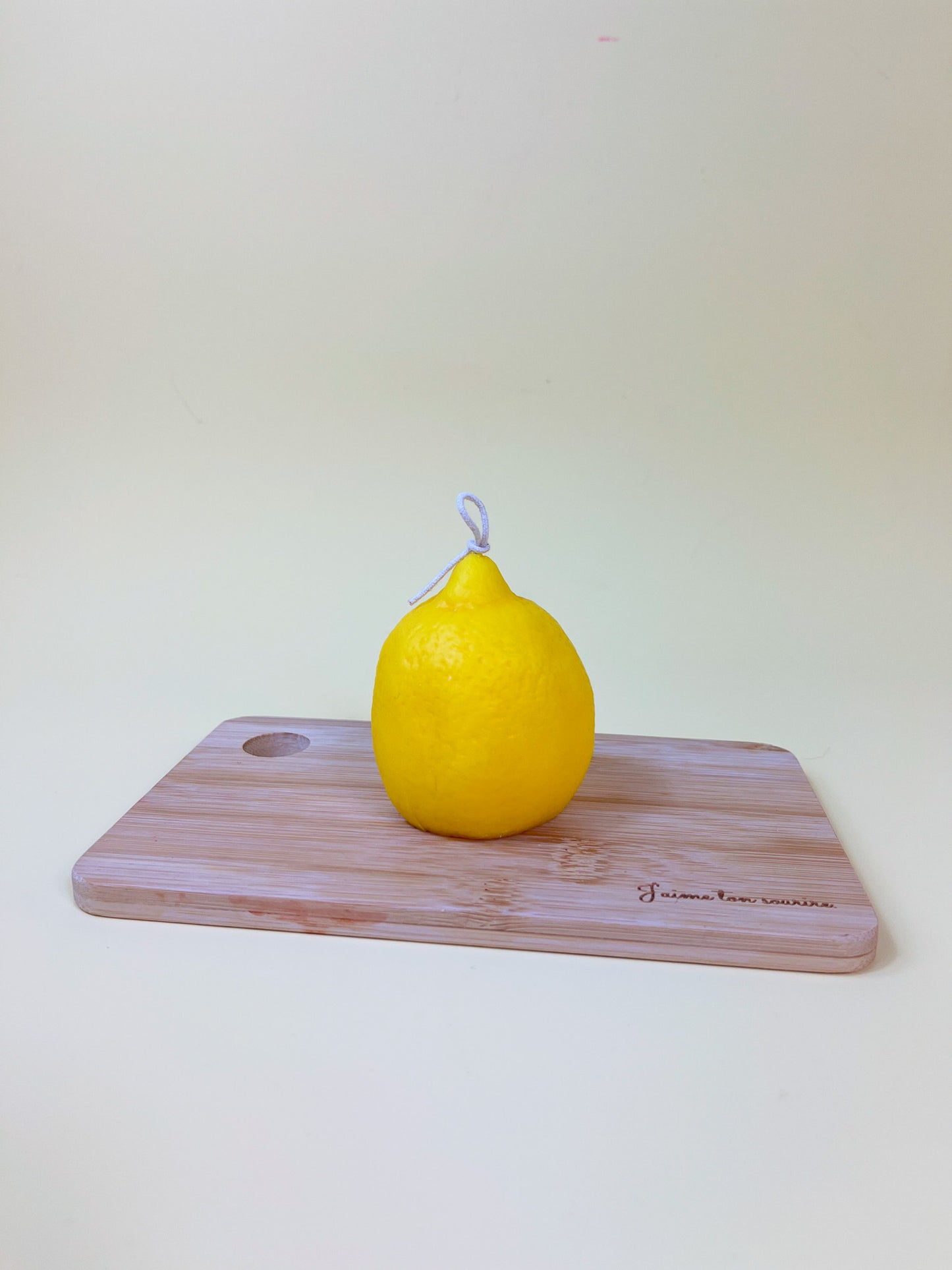 La Limónsota (Standing Lemon)