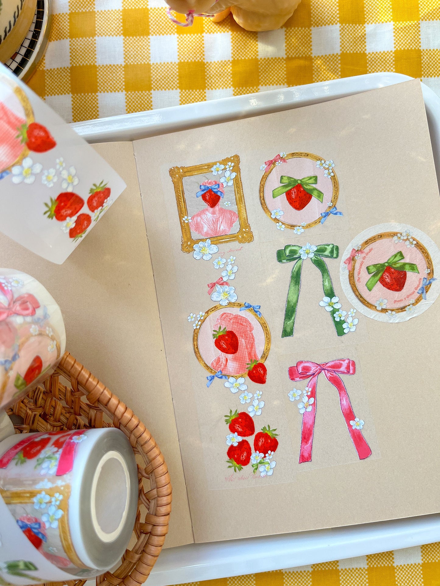 Fresas y Cintas Coquette PET Tape